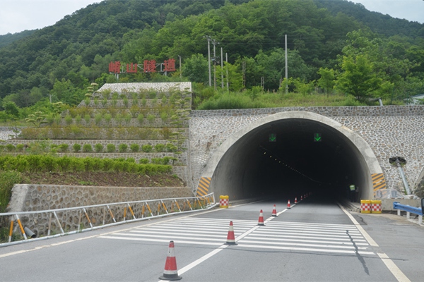 荊州隧道碳纖維加固檢測